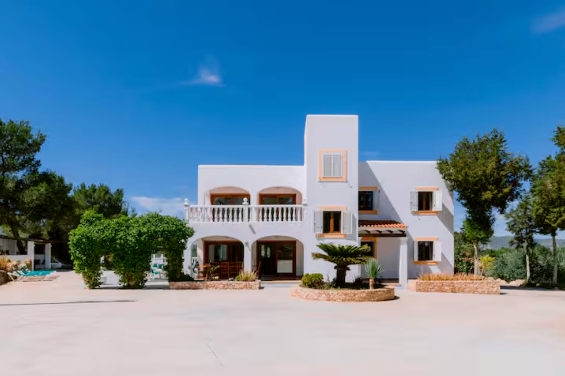 Villa front exterior